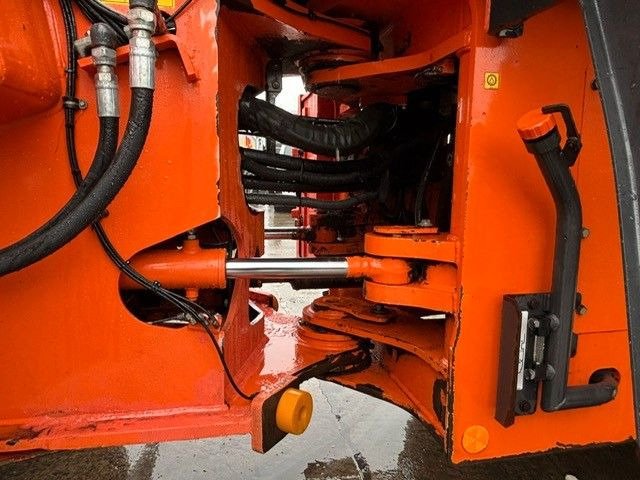 轮式装载机 Hitachi ZW220-6. Hochkippschaufel. Wage.：图19