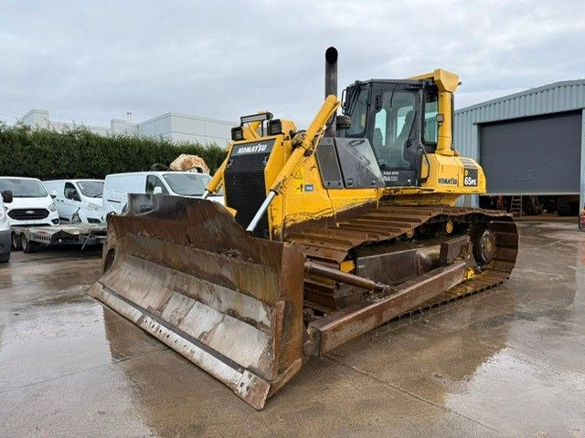 Komatsu D65PX-15. Fahrwerk 80%. Blatt 4.00m. ZSA. Klima. - 推土机:图3 Komatsu D65PX-15. Fahrwerk 80%. Blatt 4.00m. ZSA. Klima. - 推土机:图3