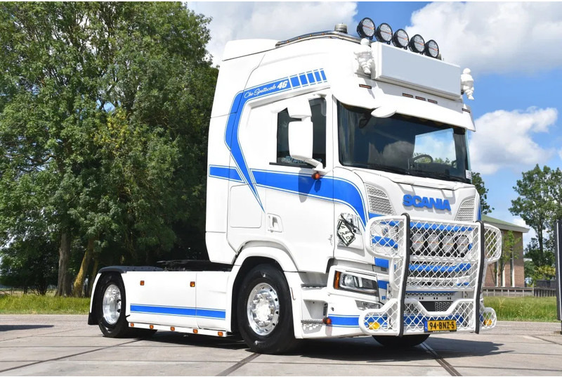 Scania R450 NGS 4x2 - RETARDER - 618 TKM - PARK. AIRCO - 2 x FUEL TANKS - ALCOA'S - LED LIGHTS - TOP CONDITION - - 牵引车:图1 Scania R450 NGS 4x2 - RETARDER - 618 TKM - PARK. AIRCO - 2 x FUEL TANKS - ALCOA'S - LED LIGHTS - TOP CONDITION - - 牵引车:图1