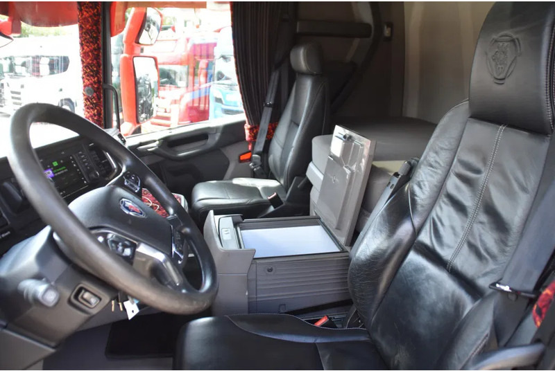 Scania R450 NGS 4x2NB - RETARDER - NEW TACHO - FULL AIR - PARK. AIRCO - PTO - LEATHER SEATS - 2 x FUEL TANKS - EXCELLENT CONDITION - - 牵引车:图5 Scania R450 NGS 4x2NB - RETARDER - NEW TACHO - FULL AIR - PARK. AIRCO - PTO - LEATHER SEATS - 2 x FUEL TANKS - EXCELLENT CONDITION - - 牵引车:图5