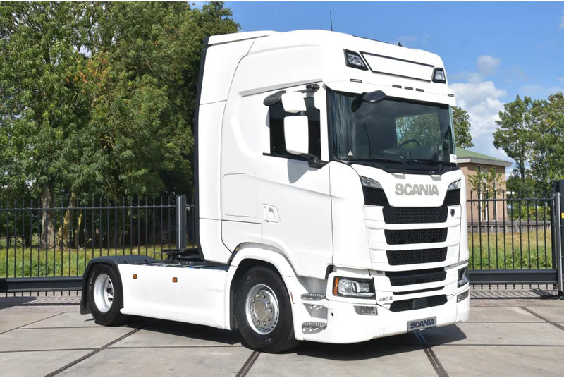 Scania S450 NGS 4x2 - RETARDER - 709 TKM - PARK. AIRCO - LEATHER SEATS - 2 x FUEL TANKS - LED LIGHTS - TOP CONDITION - - 牵引车:图1 Scania S450 NGS 4x2 - RETARDER - 709 TKM - PARK. AIRCO - LEATHER SEATS - 2 x FUEL TANKS - LED LIGHTS - TOP CONDITION - - 牵引车:图1