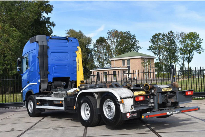 Volvo FH 460 6x2*4 - PALFINGER HOOKLIFT - 841 TKM - PARK. AIRCO - WHEELBASE: 480 CM - PTO - TOP CONDITION - - 吊钩升降车:图3 Volvo FH 460 6x2*4 - PALFINGER HOOKLIFT - 841 TKM - PARK. AIRCO - WHEELBASE: 480 CM - PTO - TOP CONDITION - - 吊钩升降车:图3
