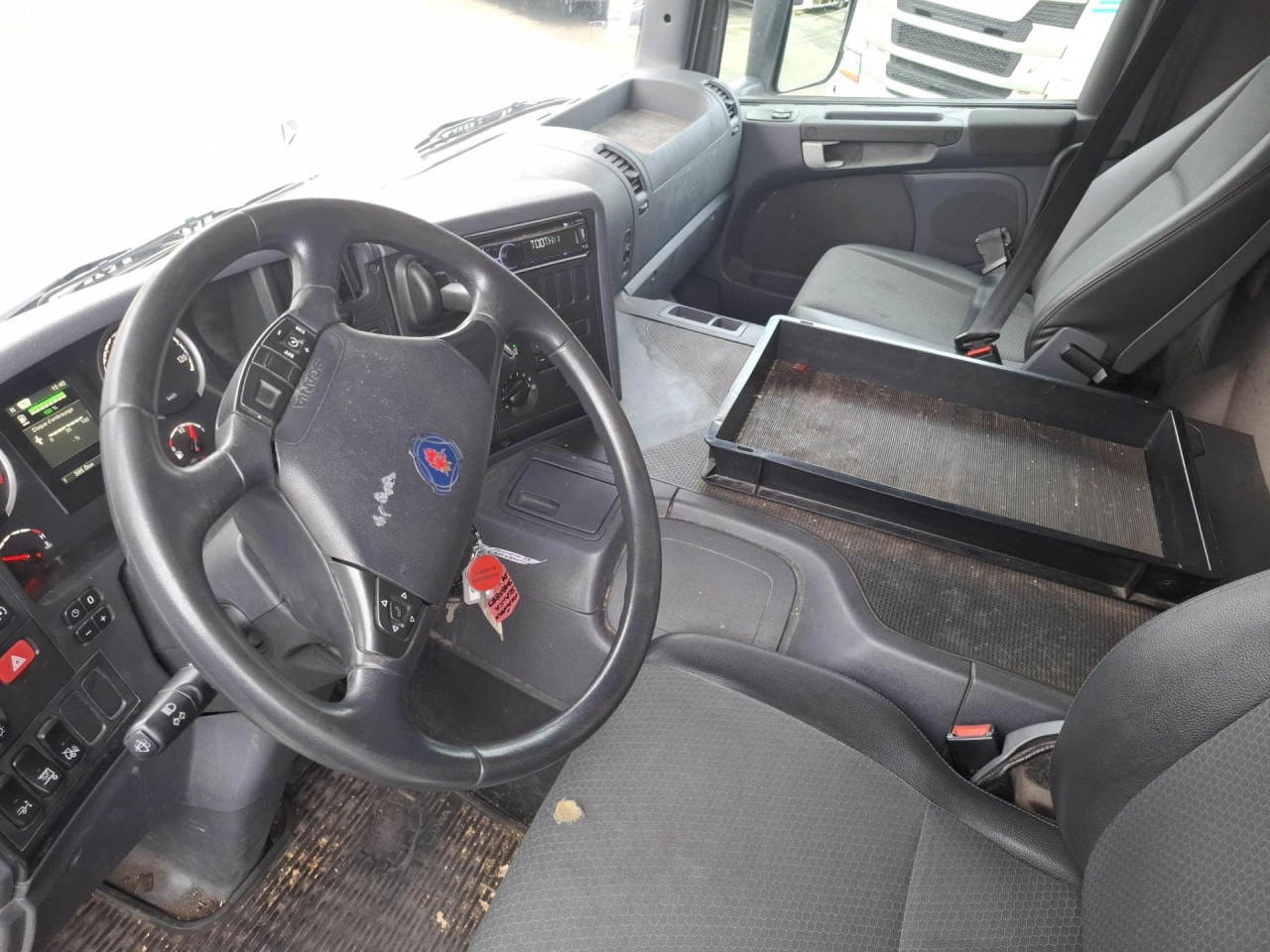 SCANIA P 250 DB4x2MLA - 驾驶室底盘卡车:图3 SCANIA P 250 DB4x2MLA - 驾驶室底盘卡车:图3