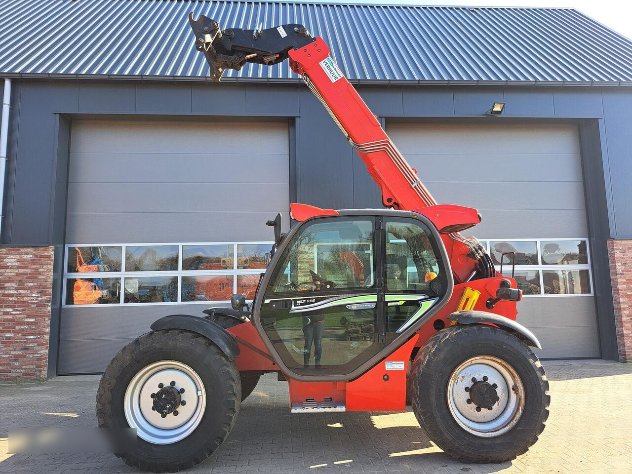 Manitou MLT735 120ps - 伸缩臂叉装车:图2 Manitou MLT735 120ps - 伸缩臂叉装车:图2