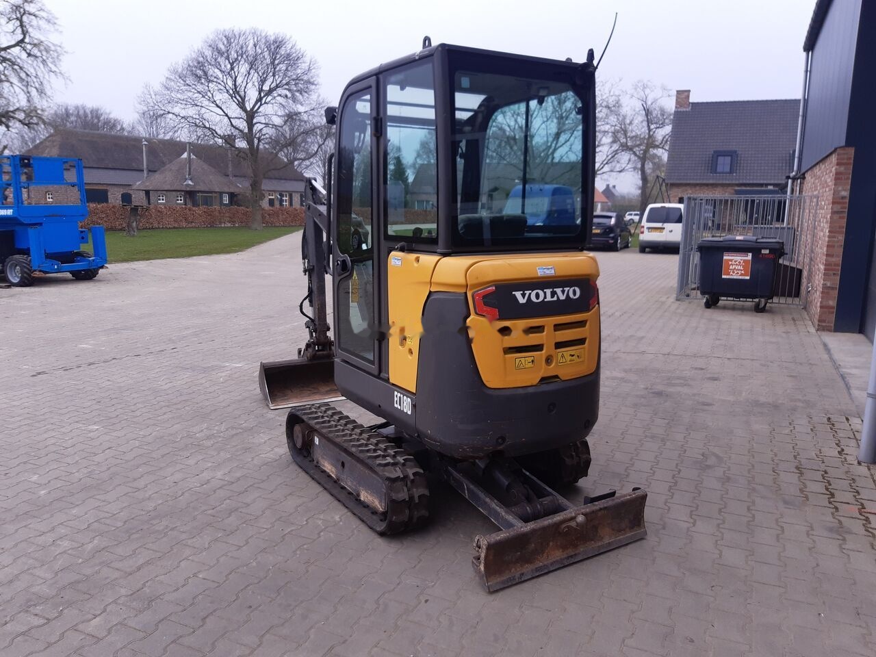 Volvo EC18D - 小型挖掘机:图3 Volvo EC18D - 小型挖掘机:图3