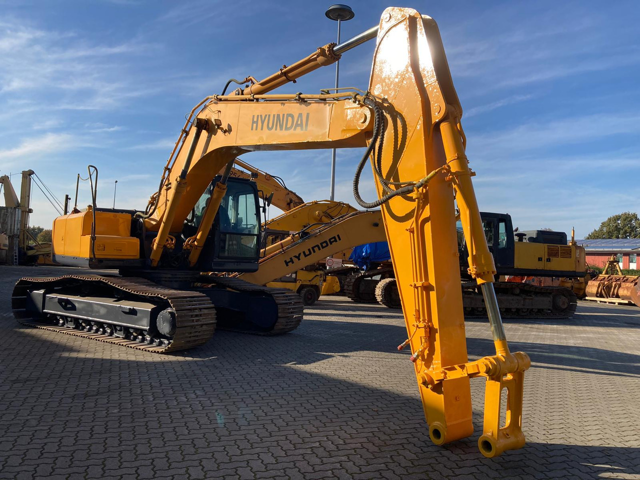 HYUNDAI Robex 290 NLC-7A spare parts carrier - 备件 适用于 履带式挖掘机:图1 HYUNDAI Robex 290 NLC-7A spare parts carrier - 备件 适用于 履带式挖掘机:图1