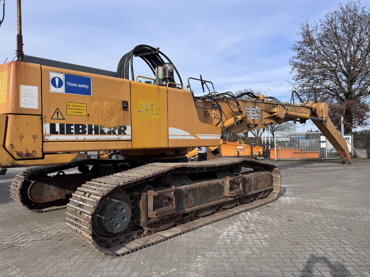 LIEBHERR R954BHDW material handler with elevation cab - 垃圾/ 工业叉装车:图3 LIEBHERR R954BHDW material handler with elevation cab - 垃圾/ 工业叉装车:图3