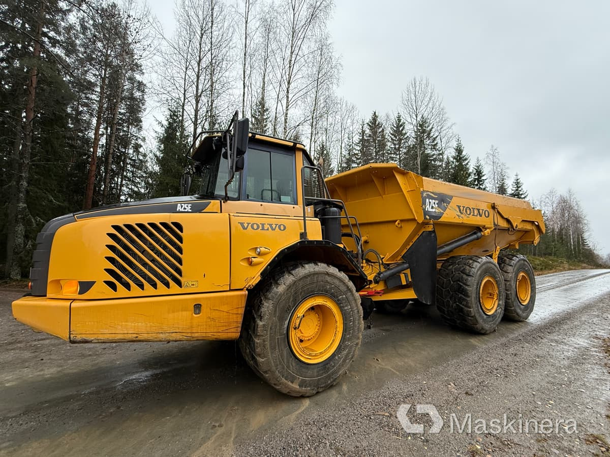 Dumper Volvo A25E 6x6 - 铰接式自卸车:图2 Dumper Volvo A25E 6x6 - 铰接式自卸车:图2