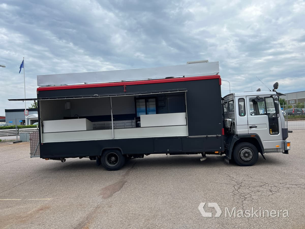 Foodtruck Volvo FL611 4X2 - 自动售货卡车:图4 Foodtruck Volvo FL611 4X2 - 自动售货卡车:图4