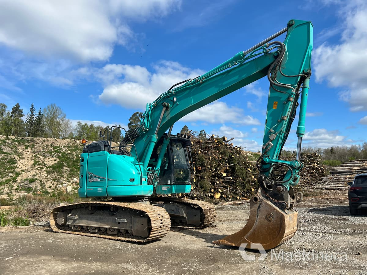 Grävmaskin Kobelco SK230SRLC-5E med tiltrotator & skopor - 履带式挖掘机:图3 Grävmaskin Kobelco SK230SRLC-5E med tiltrotator & skopor - 履带式挖掘机:图3