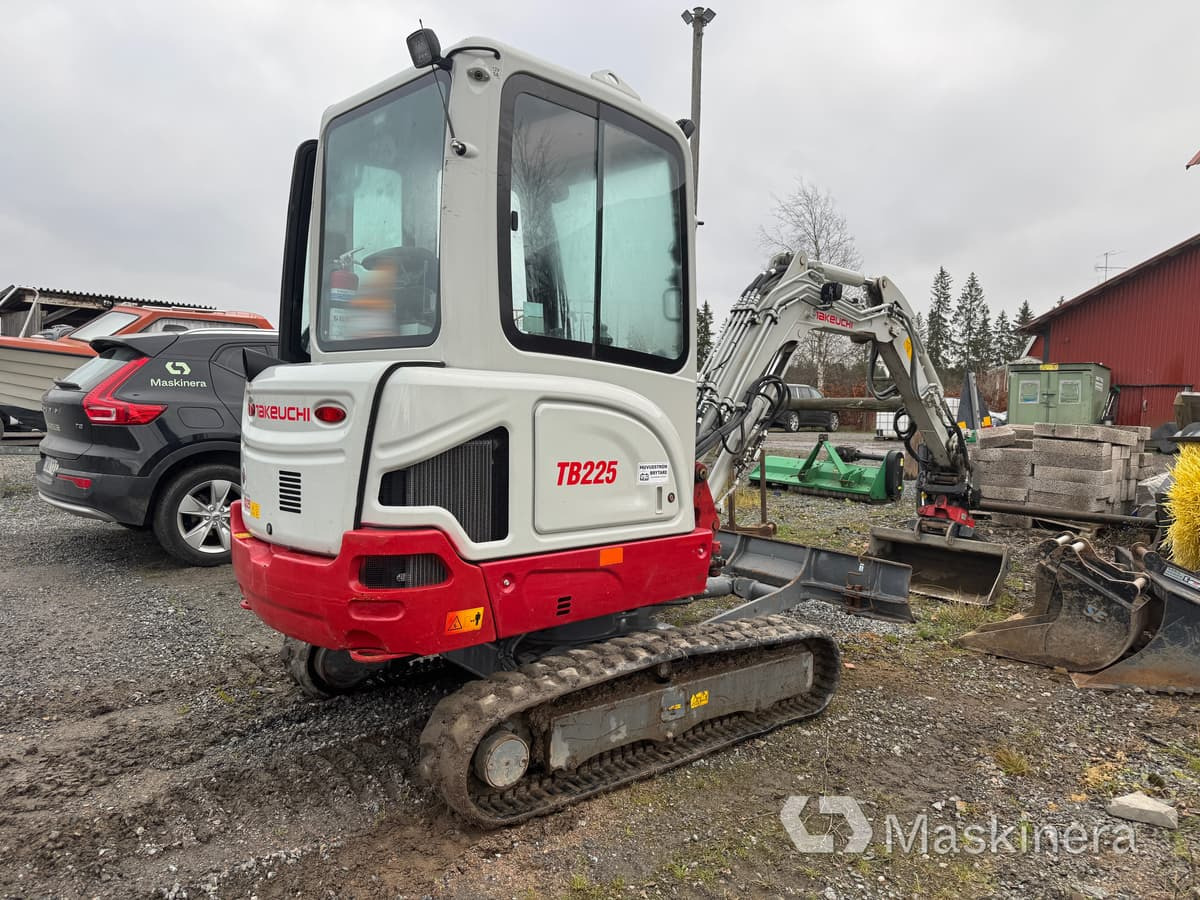 Grävmaskin Takeuchi TB225 - 履带式挖掘机:图4 Grävmaskin Takeuchi TB225 - 履带式挖掘机:图4