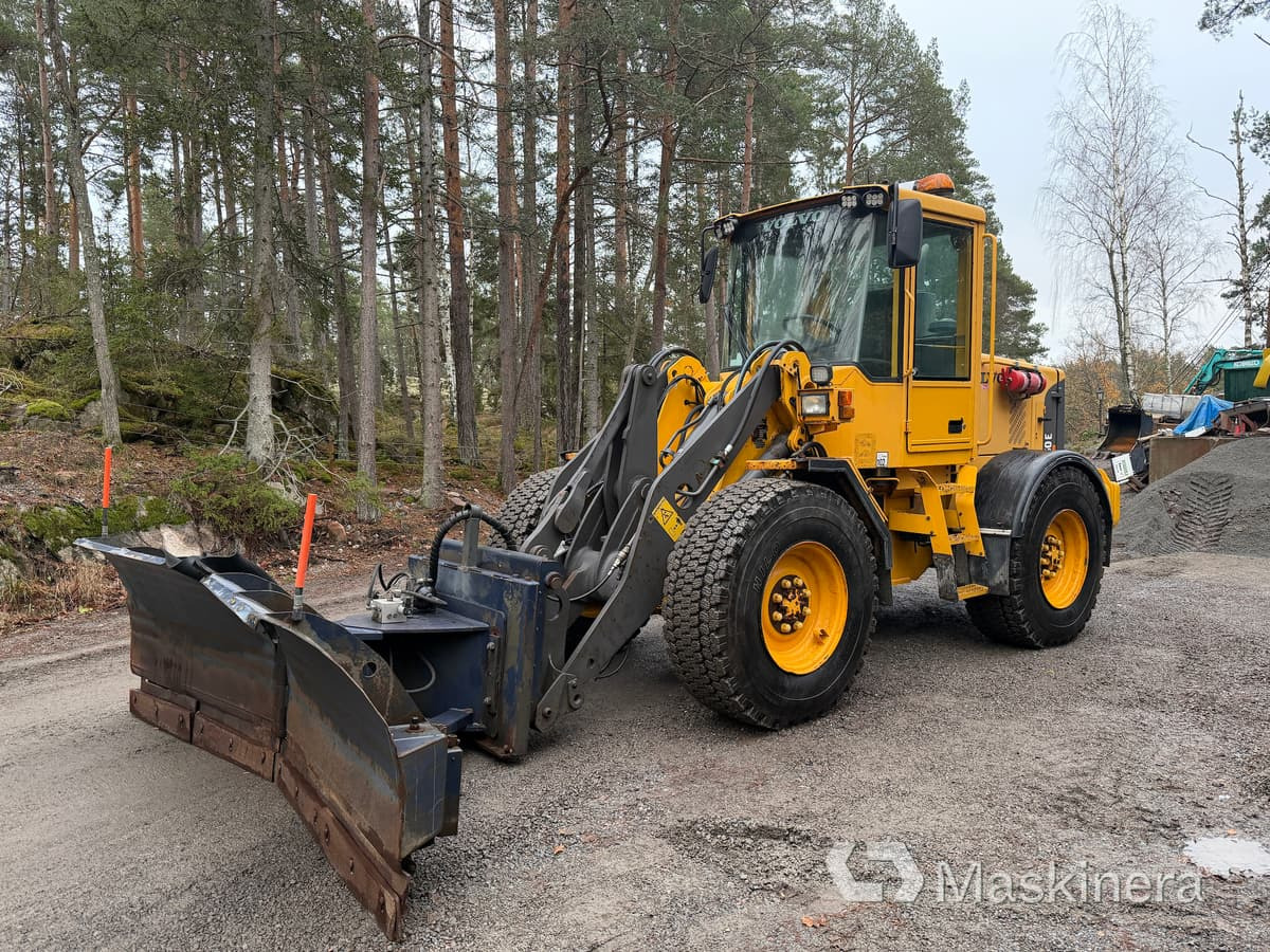 Hjullastare Volvo L50E med tillbehör - 轮式装载机:图1 Hjullastare Volvo L50E med tillbehör - 轮式装载机:图1