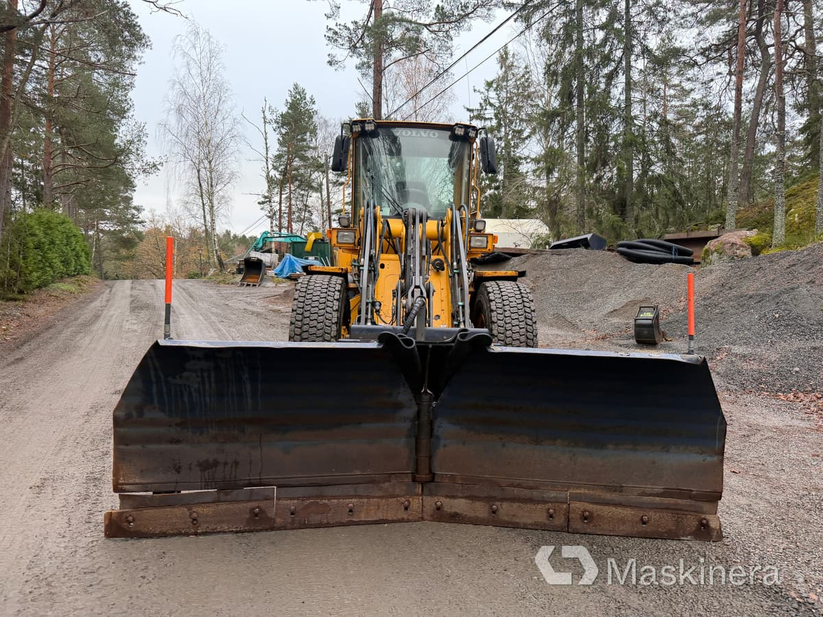 Hjullastare Volvo L50E med tillbehör - 轮式装载机:图2 Hjullastare Volvo L50E med tillbehör - 轮式装载机:图2