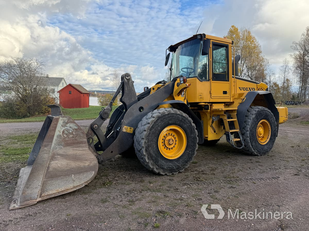 Hjullastare Volvo L90E med tillbehör - 轮式装载机:图1 Hjullastare Volvo L90E med tillbehör - 轮式装载机:图1