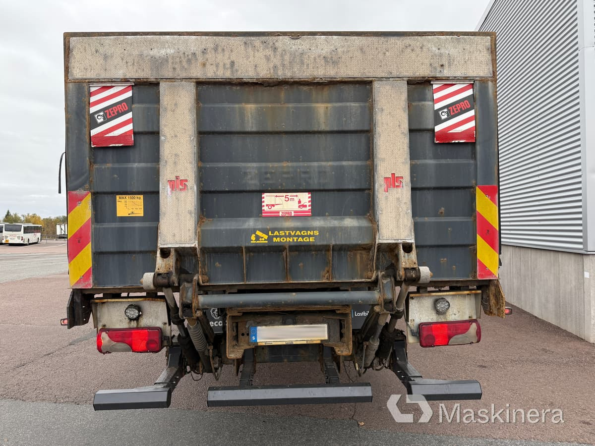 Kranbil Scania P320 - 栏板式/ 平板卡车, 起重车:图4 Kranbil Scania P320 - 栏板式/ 平板卡车, 起重车:图4