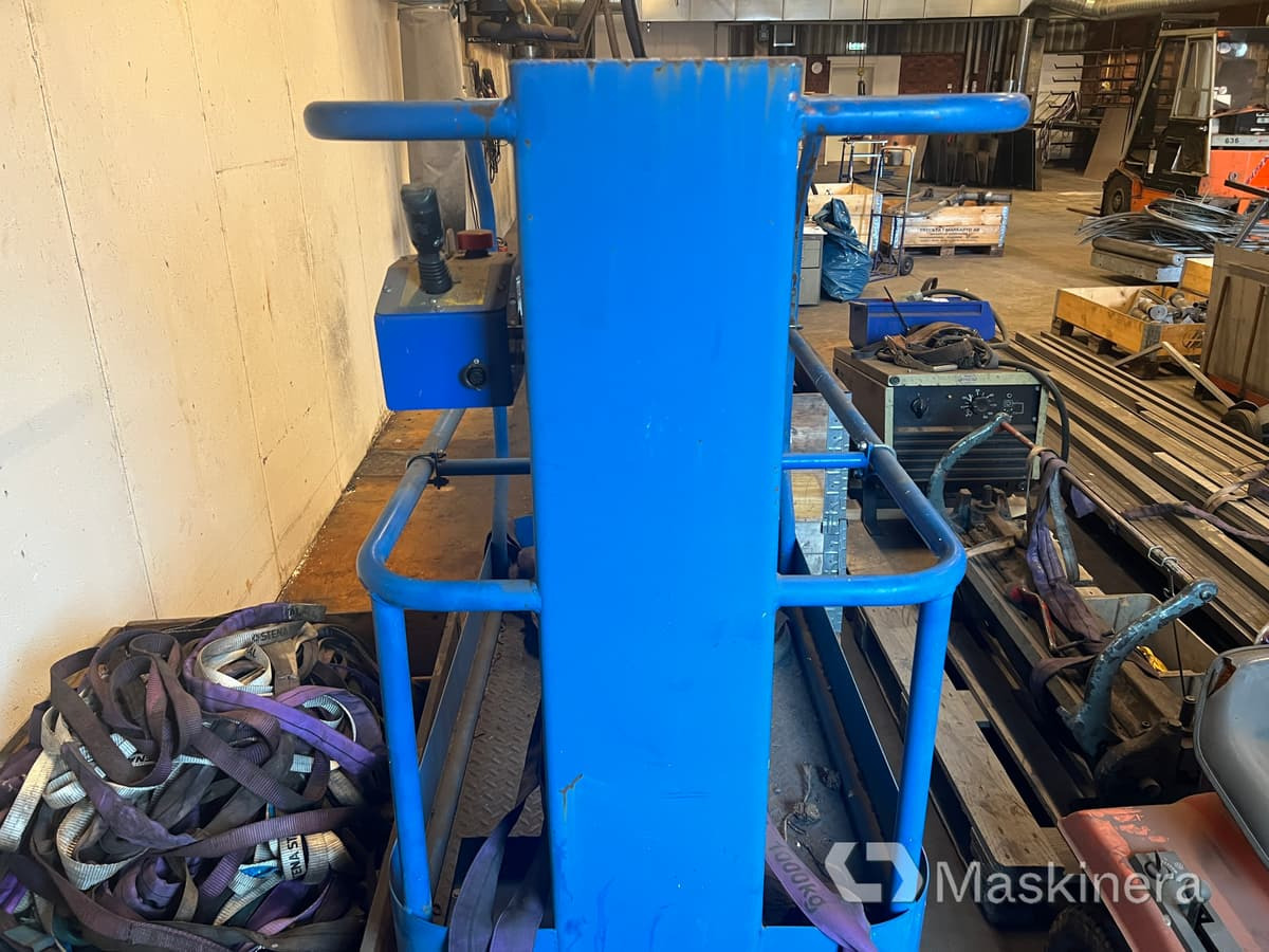 Pelarlift UpRight TM12 - 垂直桅杆升降机:图4 Pelarlift UpRight TM12 - 垂直桅杆升降机:图4