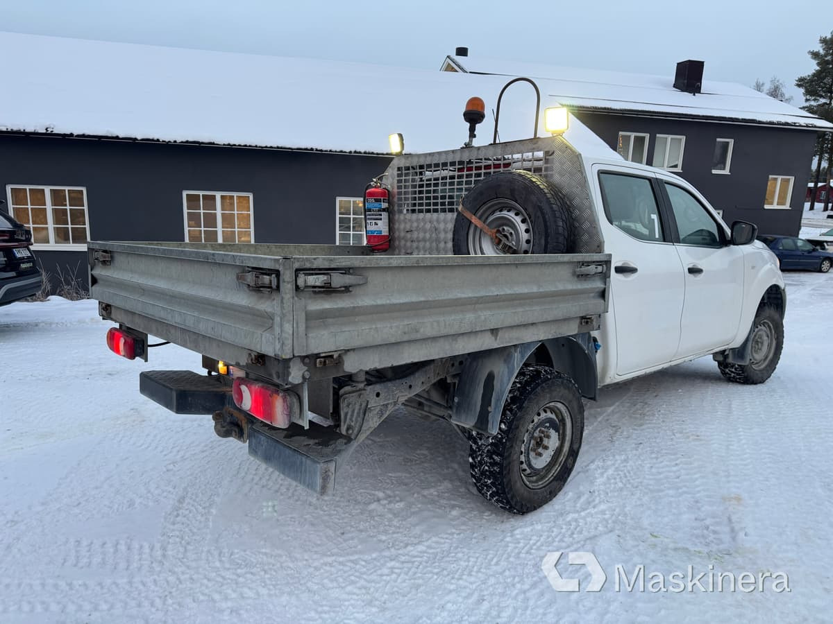 Pickup Nissan Navara med flak - 紧凑型面包车:图5 Pickup Nissan Navara med flak - 紧凑型面包车:图5