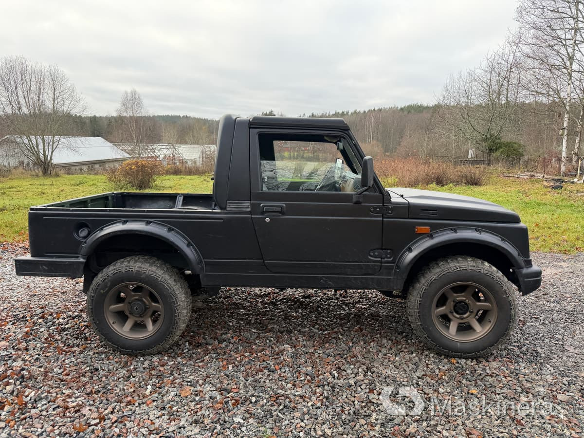 Pickup Suzuki Samurai 1.9TD 4WD - 紧凑型面包车:图4 Pickup Suzuki Samurai 1.9TD 4WD - 紧凑型面包车:图4