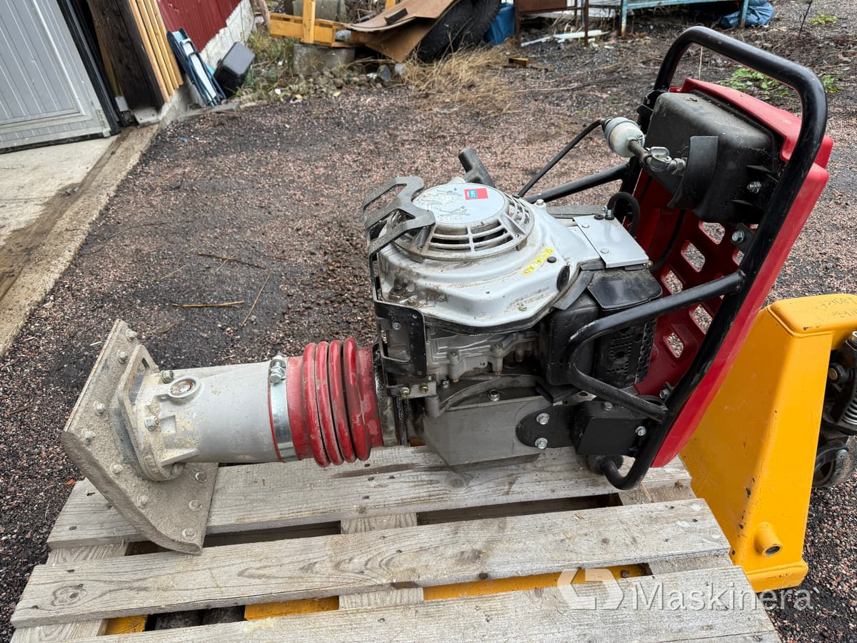 Stamp Swepac T84 - 振动板:图1 Stamp Swepac T84 - 振动板:图1