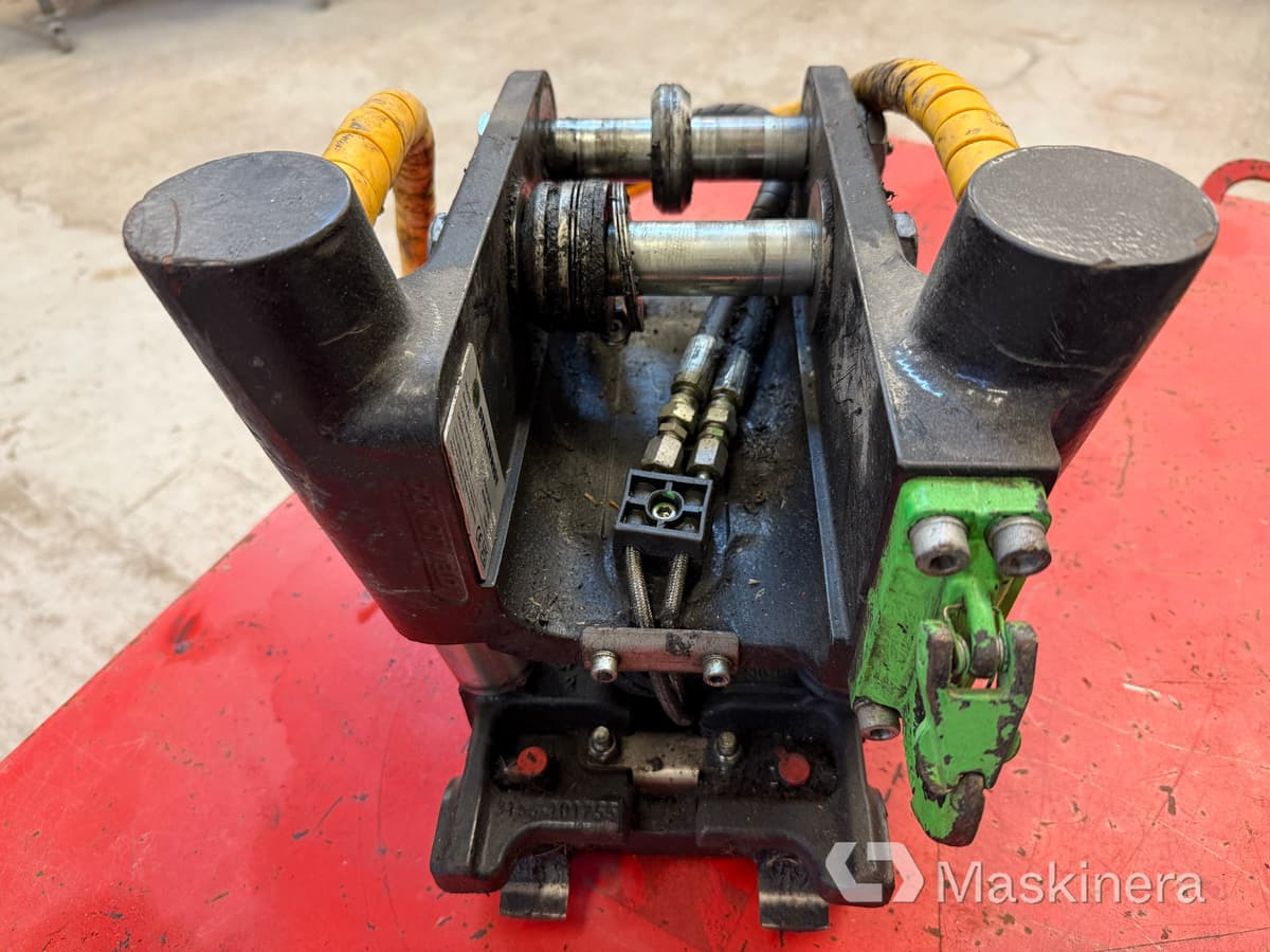 Steelwrist TCX S30-180 Hyd Steelwrist S30-180 tiltfäste - 倾斜旋转器:图4 Steelwrist TCX S30-180 Hyd Steelwrist S30-180 tiltfäste - 倾斜旋转器:图4