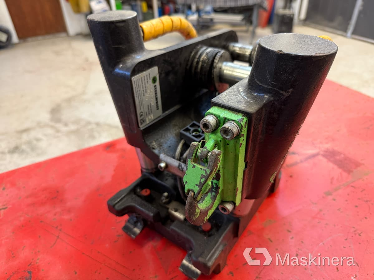 Steelwrist TCX S30-180 Hyd Steelwrist S30-180 tiltfäste - 倾斜旋转器:图3 Steelwrist TCX S30-180 Hyd Steelwrist S30-180 tiltfäste - 倾斜旋转器:图3