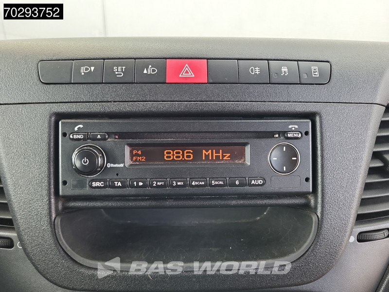 Iveco Daily 35S11 Open Laadbak 3,5t Trekhaak Airco Pritsche Pickup Open Box Airco Trekhaak 租赁 Iveco Daily 35S11 Open Laadbak 3,5t Trekhaak Airco Pritsche Pickup Open Box Airco Trekhaak:图13 Iveco Daily 35S11 Open Laadbak 3,5t Trekhaak Airco Pritsche Pickup Open Box Airco Trekhaak 租赁 Iveco Daily 35S11 Open Laadbak 3,5t Trekhaak Airco Pritsche Pickup Open Box Airco Trekhaak:图13