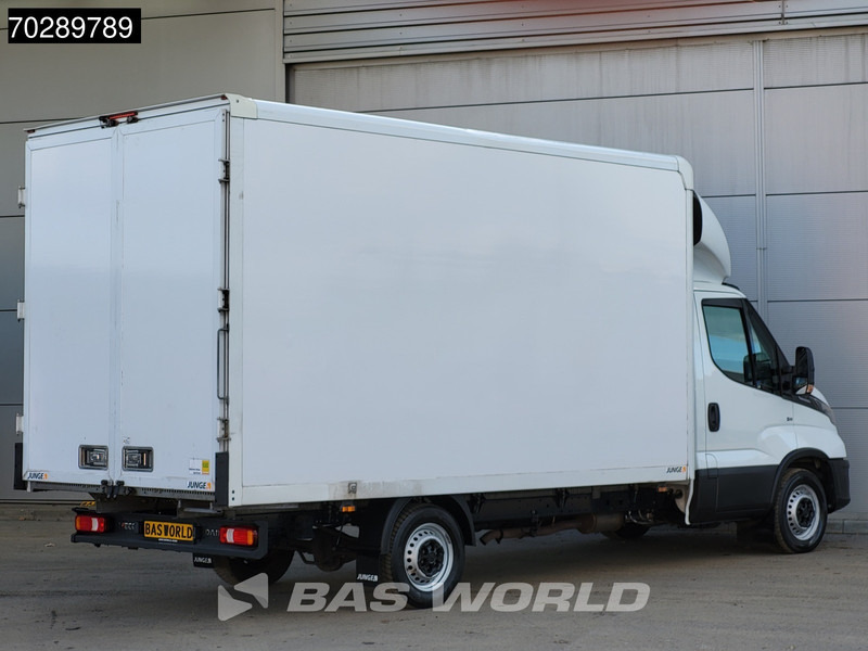 厢式货车 Iveco Daily 35S16 Automaat Bakwagen Achterdeuren 160PK Airco Camera Euro6 Meubelbak Koffer 21m3 Airco:图6 厢式货车 Iveco Daily 35S16 Automaat Bakwagen Achterdeuren 160PK Airco Camera Euro6 Meubelbak Koffer 21m3 Airco:图6