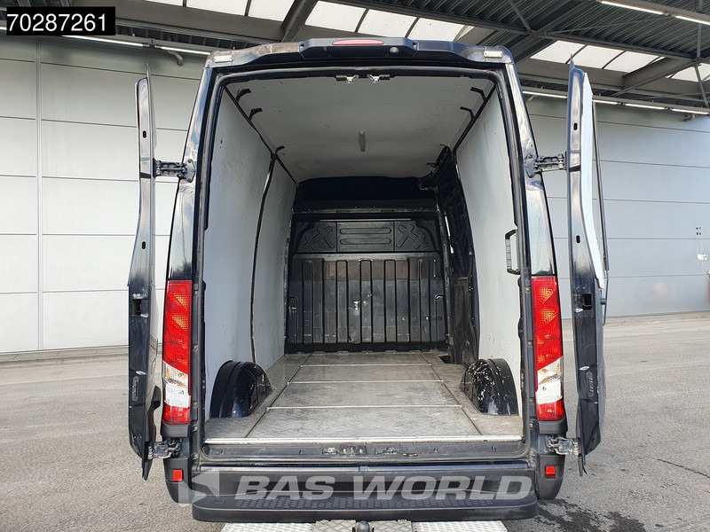 Iveco Daily 35S16 Automaat L2H2 3,5t Trekhaak Airco Cruise Camera Euro6 L2 11m3 Airco Trekhaak Cruise control - 无侧窗厢式货车:图3 Iveco Daily 35S16 Automaat L2H2 3,5t Trekhaak Airco Cruise Camera Euro6 L2 11m3 Airco Trekhaak Cruise control - 无侧窗厢式货车:图3