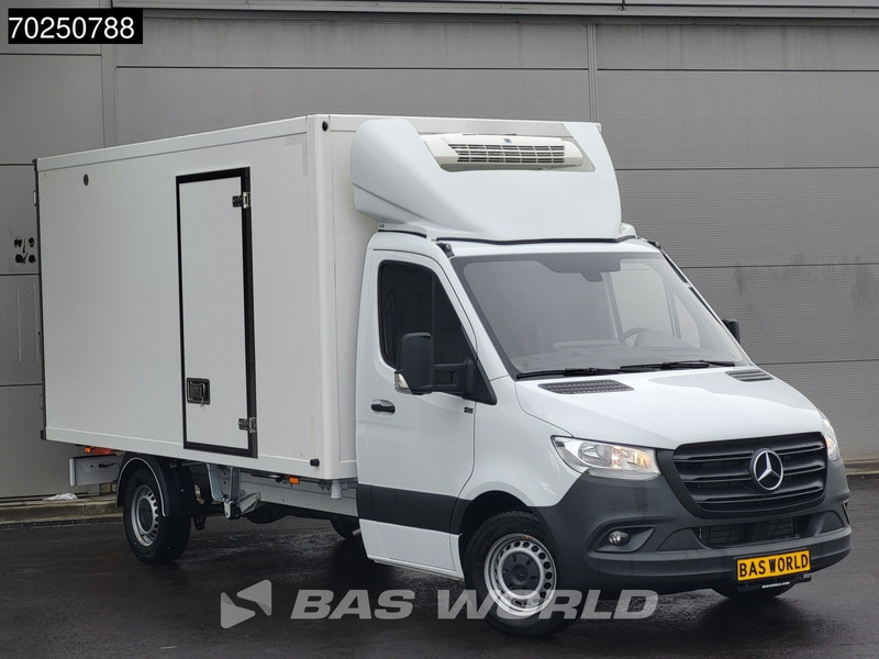 Mercedes-Benz Sprinter 317 CDI Koelwagen Automaat Zijdeur 2025-Model Thermo King V-300max 230v-Stekker 170PK Airco Cruise MBUX CarPlay Euro6 Koel Koele - 冷藏货车:图2 Mercedes-Benz Sprinter 317 CDI Koelwagen Automaat Zijdeur 2025-Model Thermo King V-300max 230v-Stekker 170PK Airco Cruise MBUX CarPlay Euro6 Koel Koele - 冷藏货车:图2