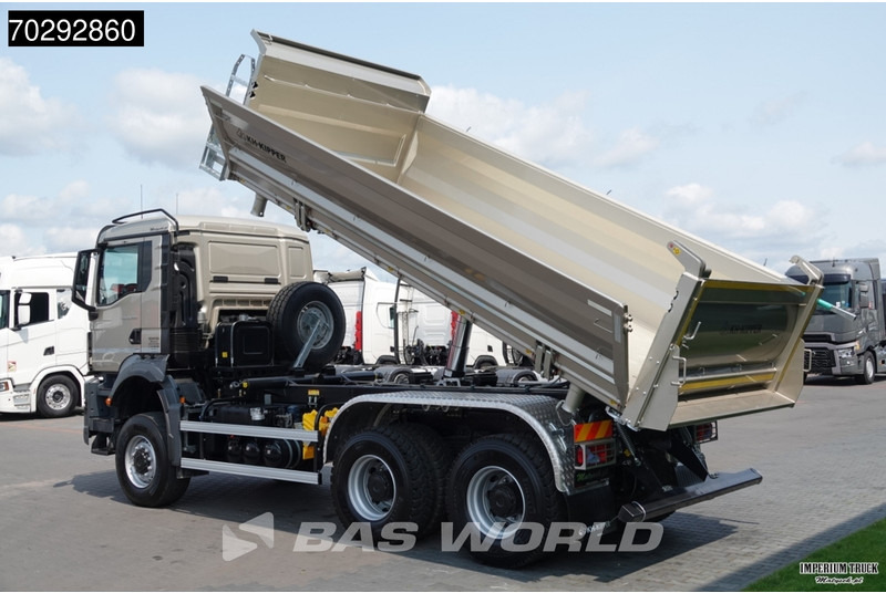 MAN TGS 33.480 TGS 6X6 6x6 3-Way Kipper Big-Axle Euro 6 - 翻斗车:图2 MAN TGS 33.480 TGS 6X6 6x6 3-Way Kipper Big-Axle Euro 6 - 翻斗车:图2
