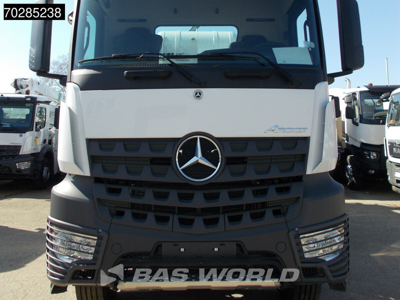 Mercedes-Benz Arocs 4145 8X4 10m3 Schwing Stetter mixer Manual Steelsuspension Euro 3 - 混凝土搅拌车:图3 Mercedes-Benz Arocs 4145 8X4 10m3 Schwing Stetter mixer Manual Steelsuspension Euro 3 - 混凝土搅拌车:图3