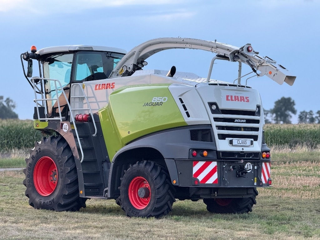 Claas Jaguar 850 Allrad + Kemper 360 PLUS - 饲料收割机:图4 Claas Jaguar 850 Allrad + Kemper 360 PLUS - 饲料收割机:图4