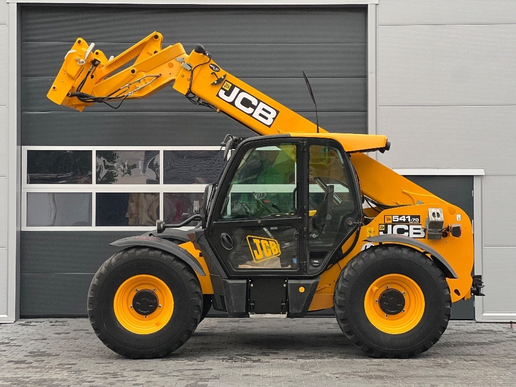 JCB 541-70 Agri Plus - 伸缩臂叉装车:图4 JCB 541-70 Agri Plus - 伸缩臂叉装车:图4