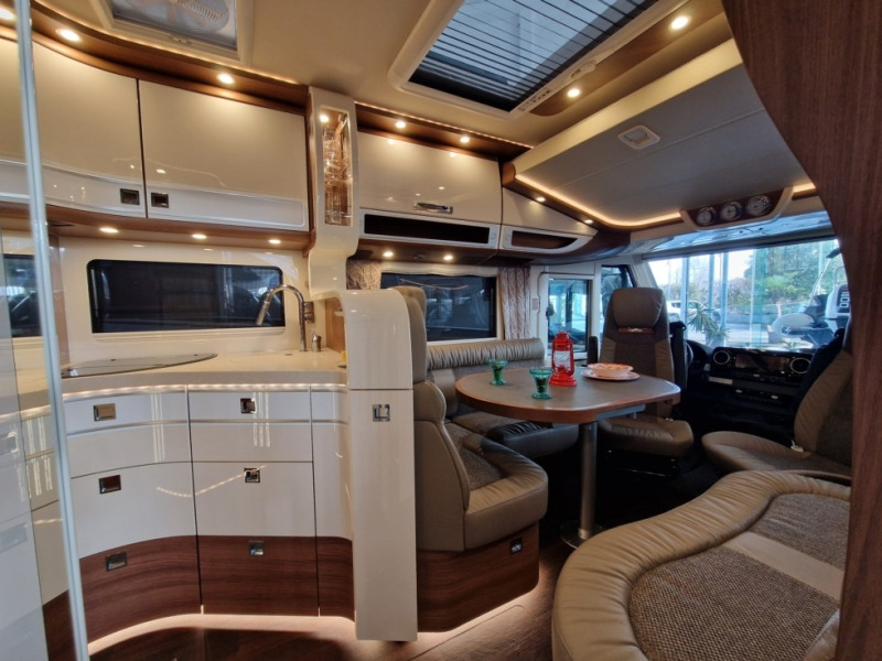 Carthago Chic E-Line I 64 XL QB Mercedes - 集成房车:图4 Carthago Chic E-Line I 64 XL QB Mercedes - 集成房车:图4