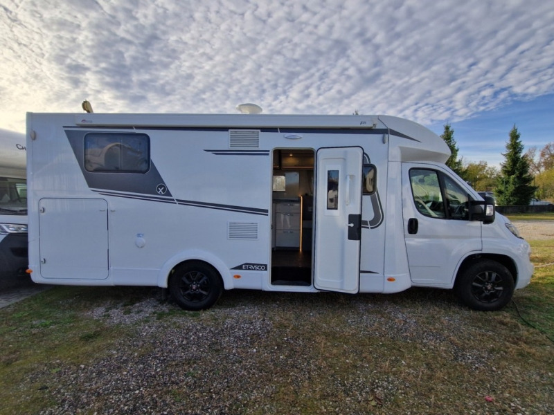 Etrusco T 7400 SBC - 半集成房车:图2 Etrusco T 7400 SBC - 半集成房车:图2