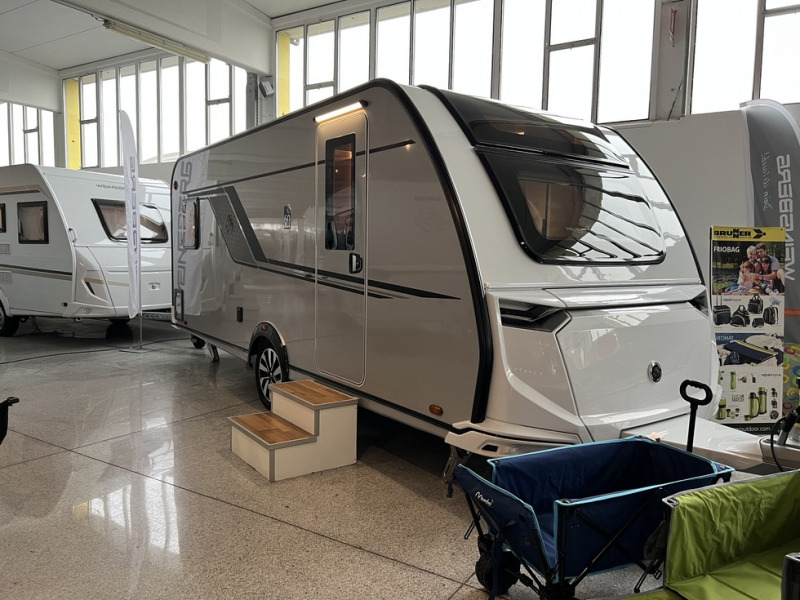 Knaus Sudwind 500 PF 60° Years - 旅行拖车:图1 Knaus Sudwind 500 PF 60° Years - 旅行拖车:图1