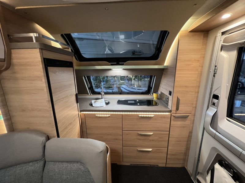 Knaus Sudwind 500 PF 60° Years - 旅行拖车:图5 Knaus Sudwind 500 PF 60° Years - 旅行拖车:图5