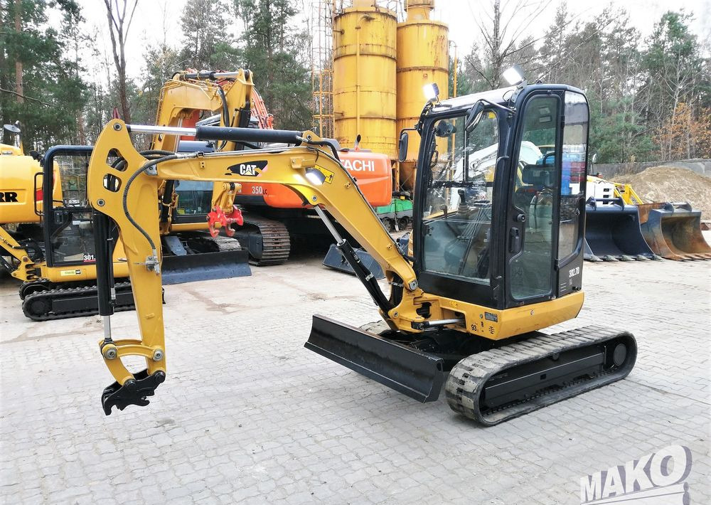 Caterpillar 302.7 D CR - 履带式挖掘机:图1 Caterpillar 302.7 D CR - 履带式挖掘机:图1