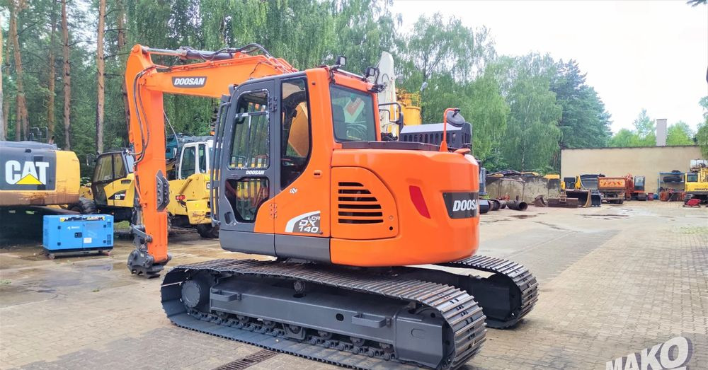 Doosan DX140LCR-5 - 履带式挖掘机:图2 Doosan DX140LCR-5 - 履带式挖掘机:图2
