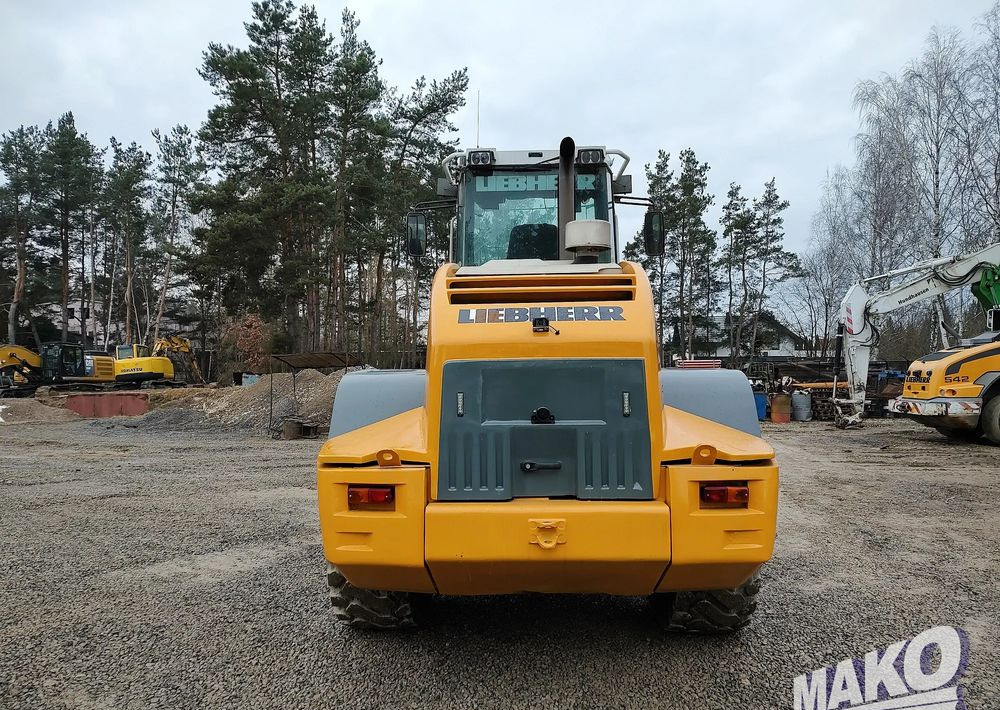 Liebherr L534 - 轮式装载机:图4 Liebherr L534 - 轮式装载机:图4
