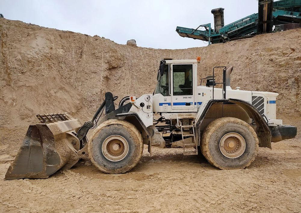Volvo L180E - 轮式装载机:图2 Volvo L180E - 轮式装载机:图2