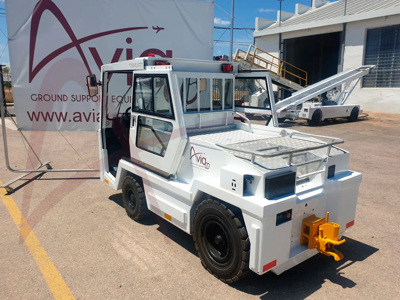 CHARLATTE T135 - 行李牵引车:图2 CHARLATTE T135 - 行李牵引车:图2
