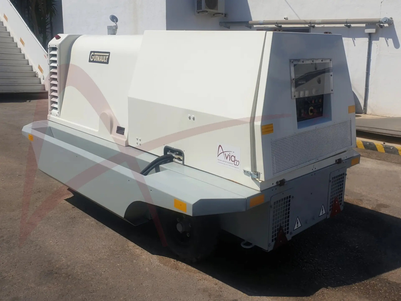 GUINAULT GA120V18D2100 - 地面动力装置:图2 GUINAULT GA120V18D2100 - 地面动力装置:图2