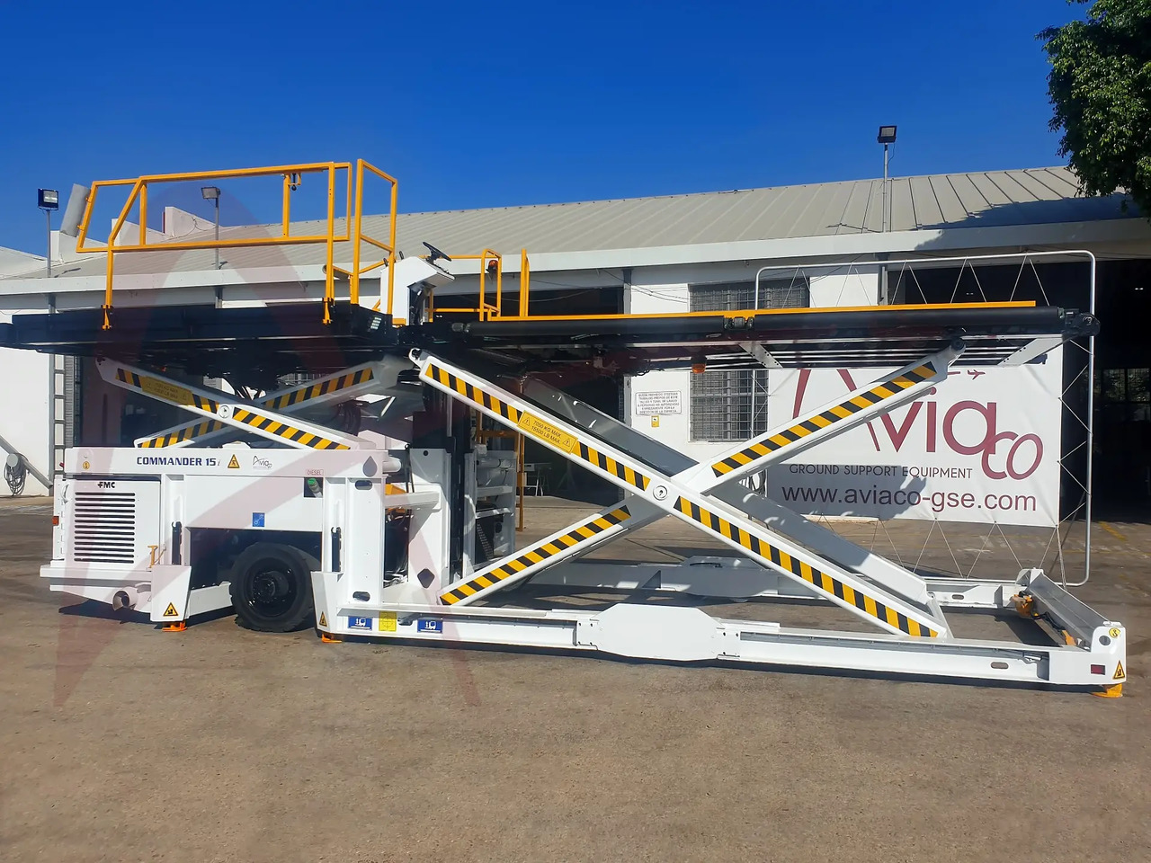 JBT AEROTECH COMMANDER 15iS - 空运货物装载机:图2 JBT AEROTECH COMMANDER 15iS - 空运货物装载机:图2