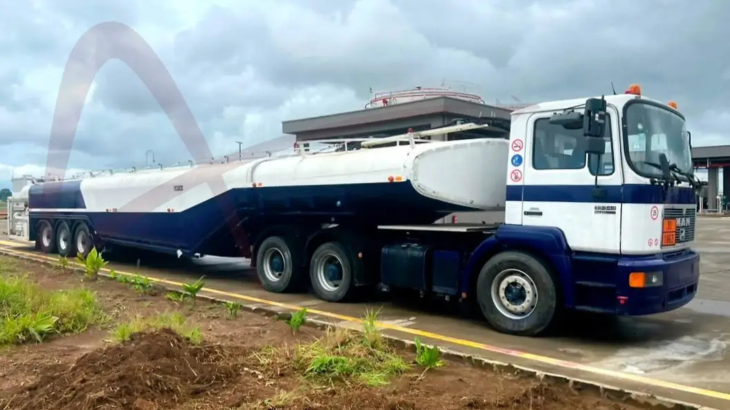 MAN 33-343 - 罐车:图2 MAN 33-343 - 罐车:图2