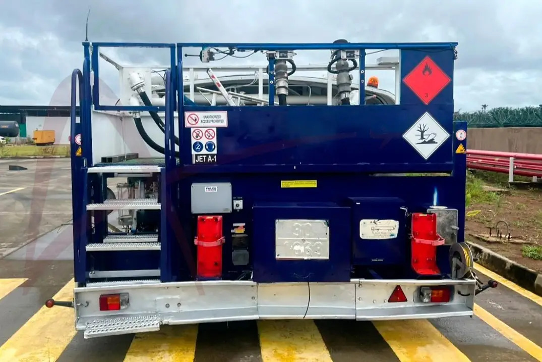 MAN 33-343 - 罐车:图3 MAN 33-343 - 罐车:图3