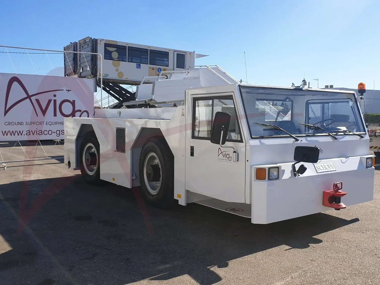 后推牵引车 SCHOPF F180:图6 后推牵引车 SCHOPF F180:图6