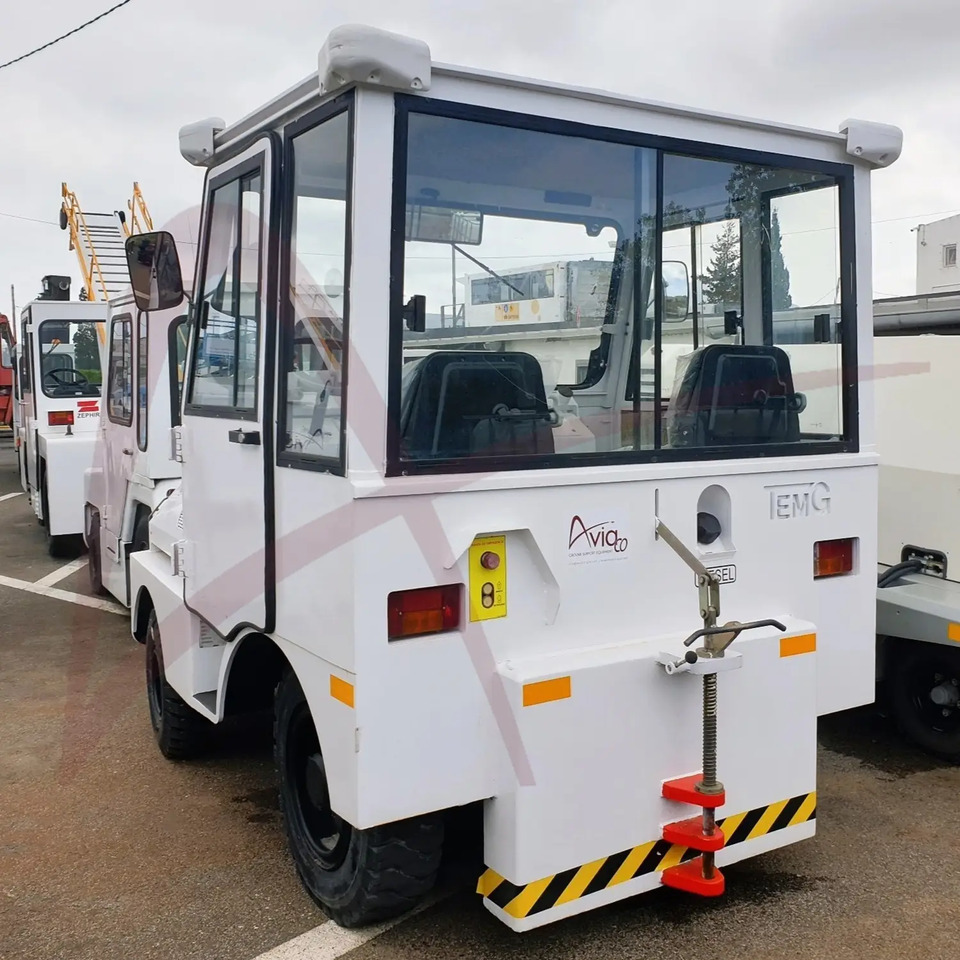 TEMG TG5001 - 行李牵引车:图3 TEMG TG5001 - 行李牵引车:图3