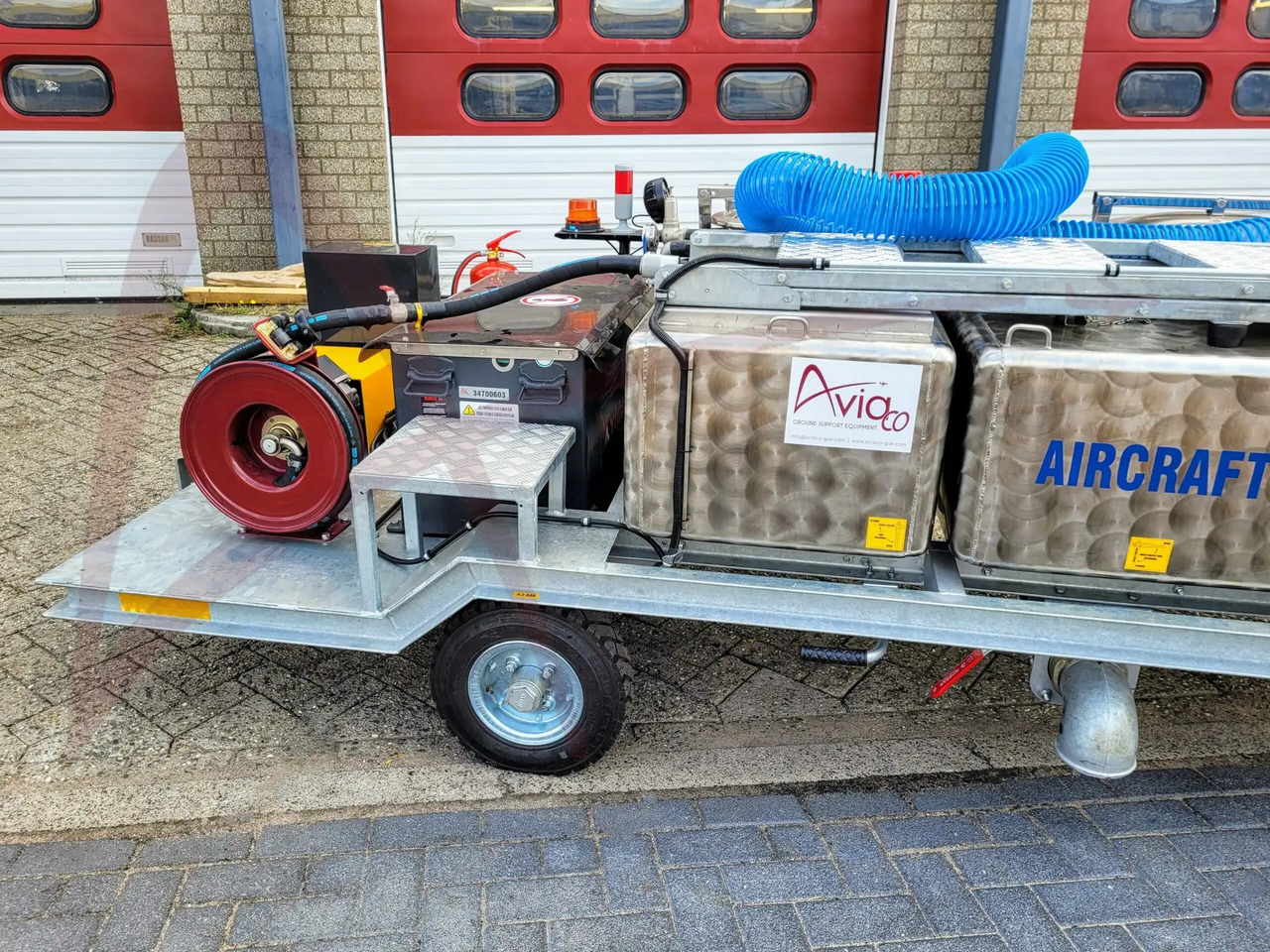 TIMSAN LSC300/700E - 厕所服务车:图5 TIMSAN LSC300/700E - 厕所服务车:图5