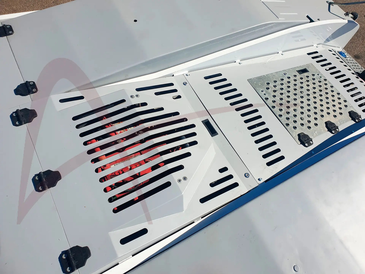 TLD TMX 350-28 - 后推牵引车:图5 TLD TMX 350-28 - 后推牵引车:图5